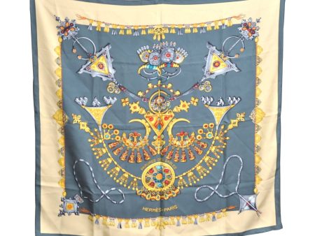 Authentic HERMES Carre 90 Scarf  PARURES DES SABLES  Silk Green Beige H3185 For Sale